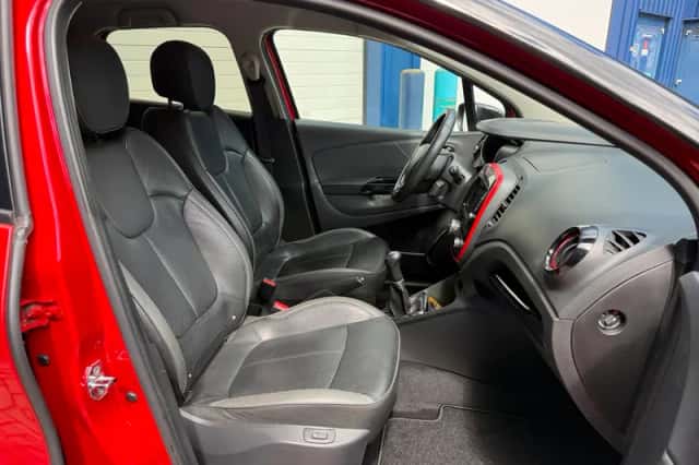 Renault Captur (2016) thumbnail 4