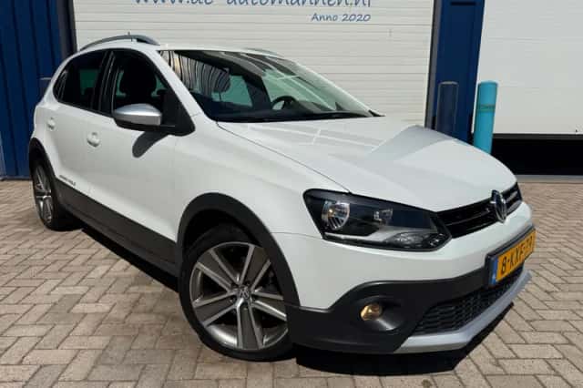 Volkswagen Polo (2013) thumbnail 1