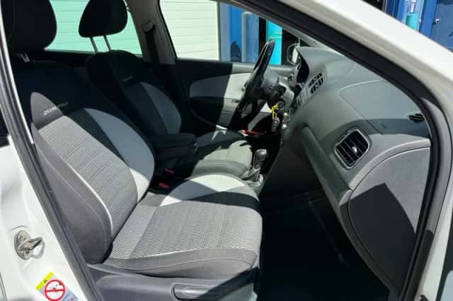 Volkswagen Polo (2013) thumbnail 4