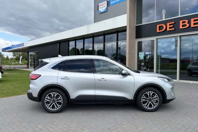 Ford Kuga (2021) thumbnail 6