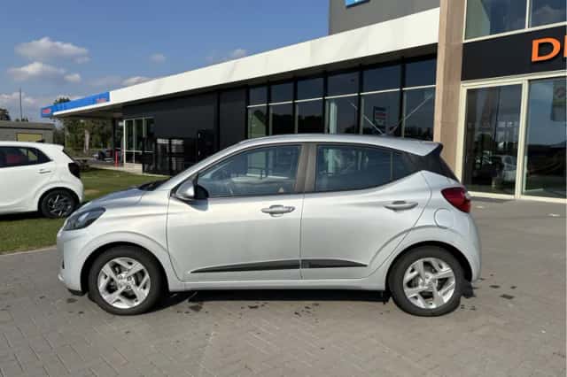 Hyundai i10 (2022) thumbnail 2