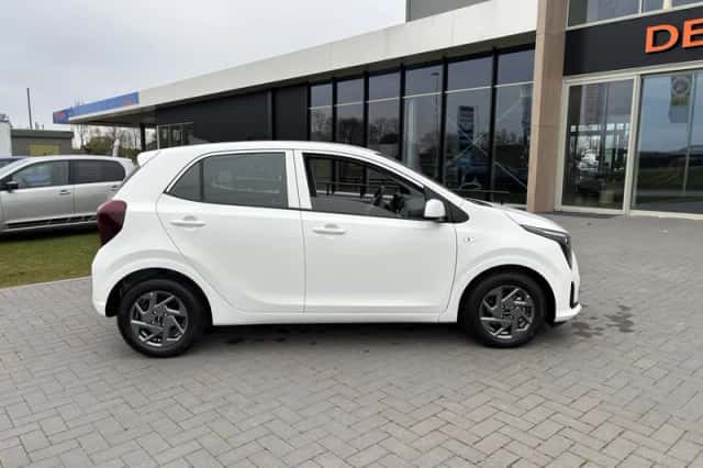 Kia Picanto (2025) thumbnail 6