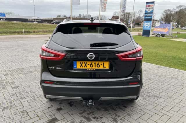 Nissan Qashqai (2019) thumbnail 4