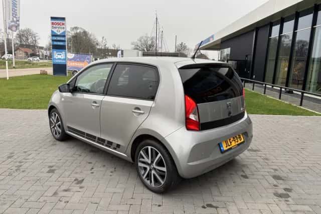 SEAT Mii (2019) thumbnail 3