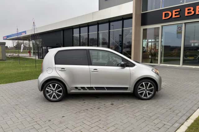 SEAT Mii (2019) thumbnail 6