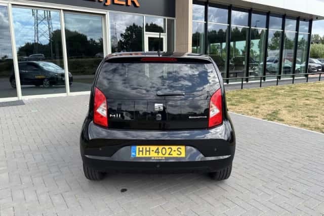 SEAT Mii (2015) thumbnail 5