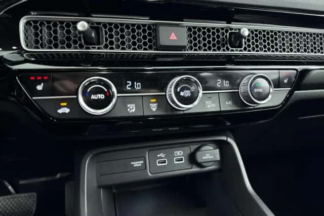 Honda Civic (2025) thumbnail 24