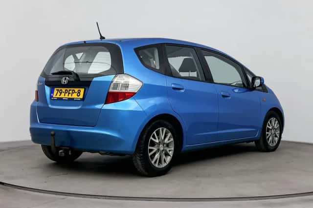 Honda Jazz (2011) thumbnail 2