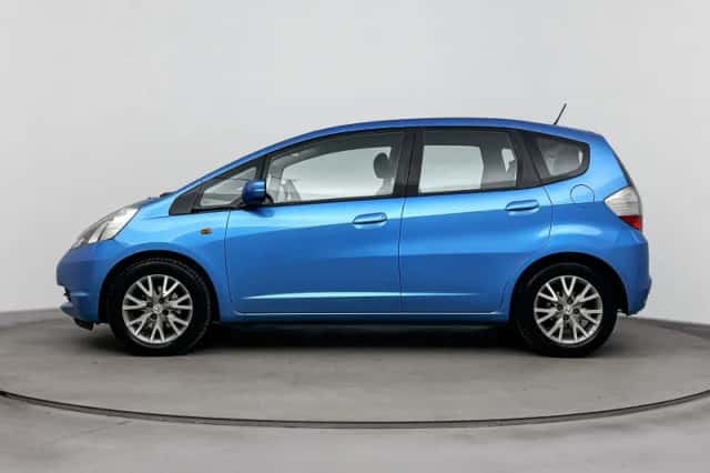 Honda Jazz (2011) thumbnail 3