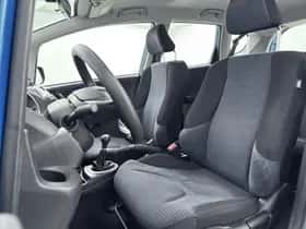 Honda Jazz (2011) thumbnail 23