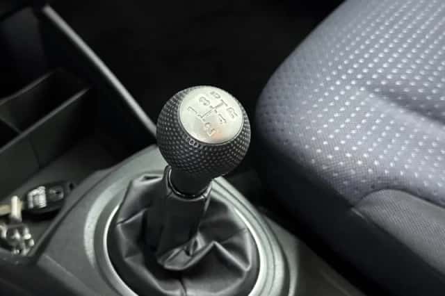 Honda Jazz (2011) thumbnail 25