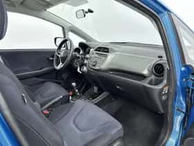 Honda Jazz (2011) thumbnail 10