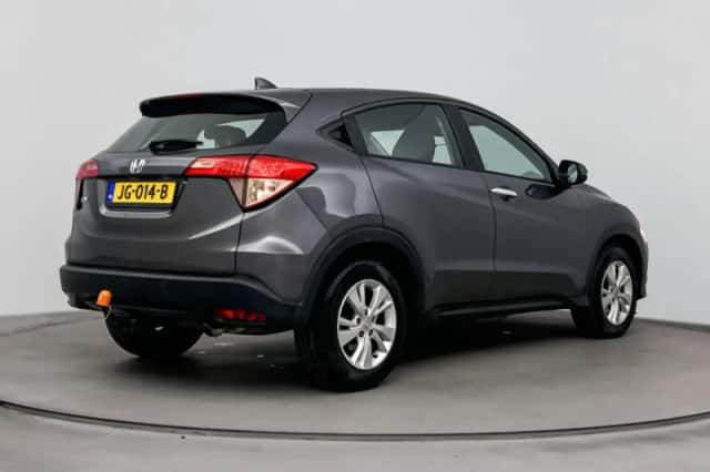 Honda HR-V (2016) thumbnail 2