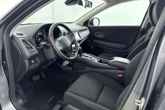 Honda HR-V (2016) thumbnail 11
