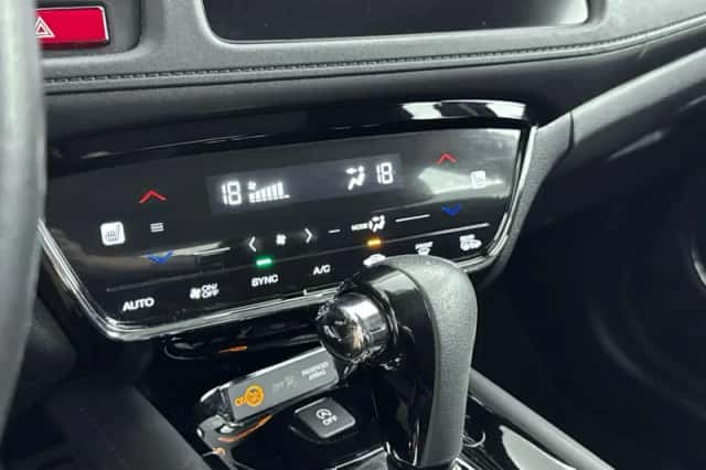 Honda HR-V (2016) thumbnail 23