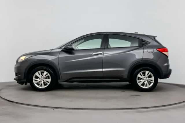 Honda HR-V (2016) thumbnail 4