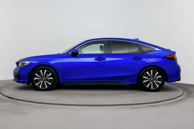 Honda Civic (2024) thumbnail 3