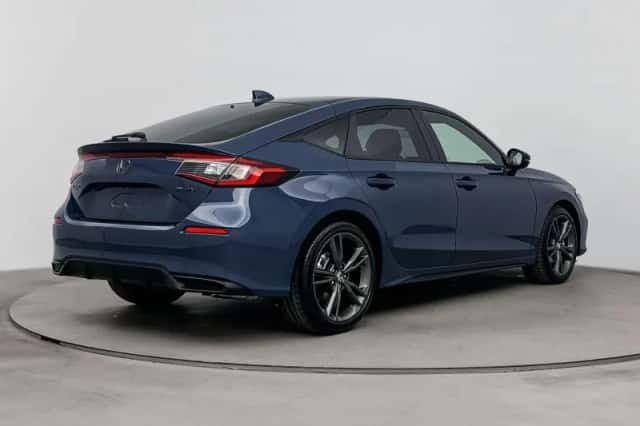 Honda Civic (2026) thumbnail 2