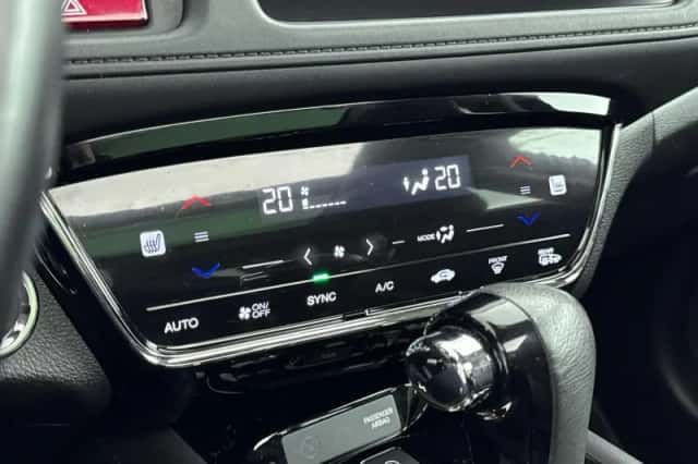 Honda HR-V (2015) thumbnail 19