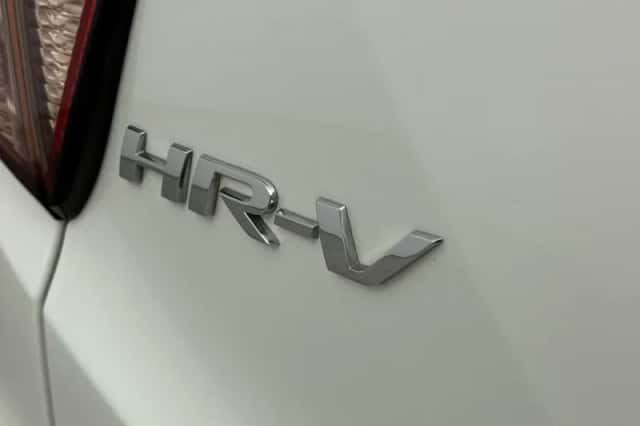 Honda HR-V (2015) thumbnail 25