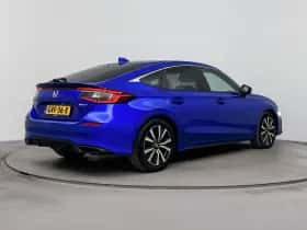 Honda Civic (2024) thumbnail 2