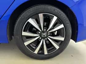 Honda Civic (2024) thumbnail 10