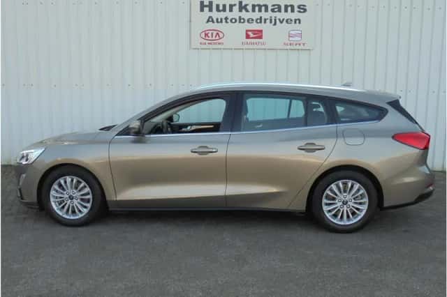 Ford Focus (2019) thumbnail 4