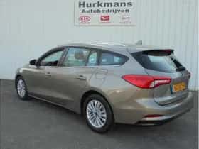 Ford Focus (2019) thumbnail 6