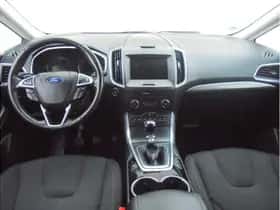 Ford S-Max (2018) thumbnail 15
