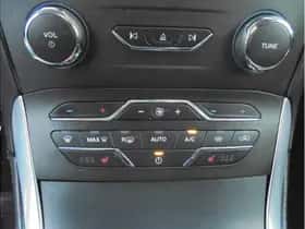 Ford S-Max (2018) thumbnail 37