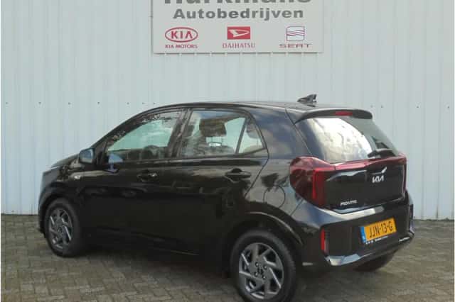 Kia Picanto (2025) thumbnail 6