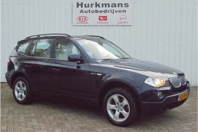 BMW X3 (2008) thumbnail 3