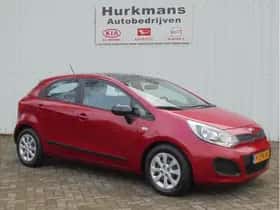 Kia Rio thumbnail 3