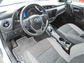 Toyota Auris thumbnail 18