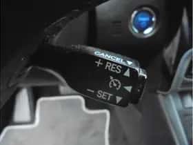 Toyota Auris thumbnail 24