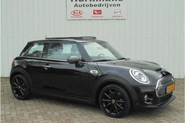 MINI Cooper S (2020) thumbnail 3