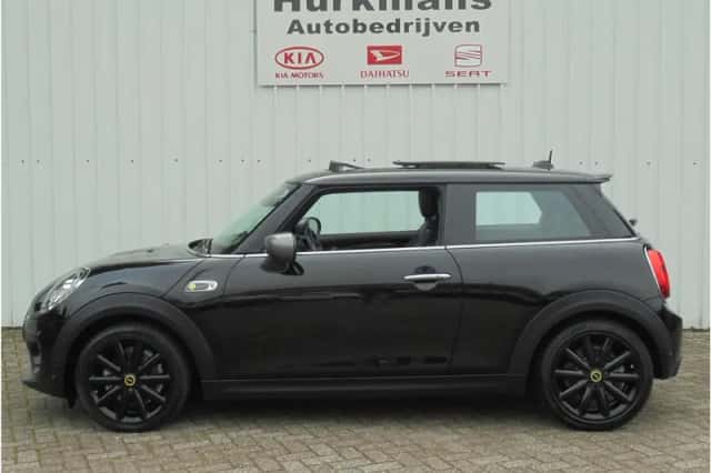 MINI Mini (2020) thumbnail 4