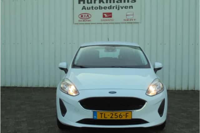 Ford Fiesta (2018) thumbnail 2