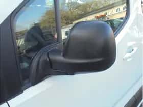 Opel Combo (2022) thumbnail 12