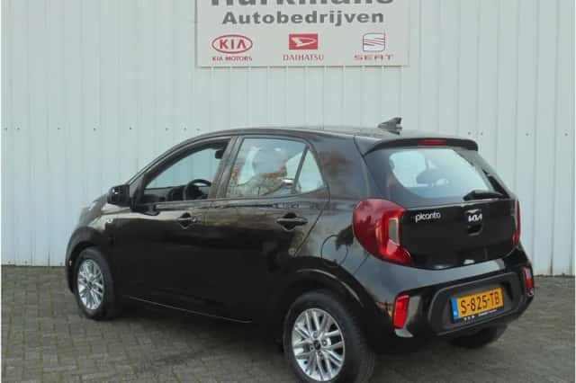 Kia Picanto (2023) thumbnail 6