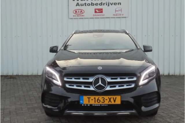 Mercedes-Benz GLA-Klasse (2018) thumbnail 2