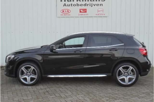 Mercedes-Benz GLA-Klasse (2018) thumbnail 4