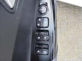 Kia Picanto (2022) thumbnail 24
