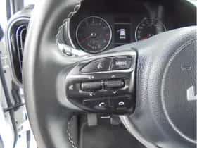 Kia Picanto (2022) thumbnail 26