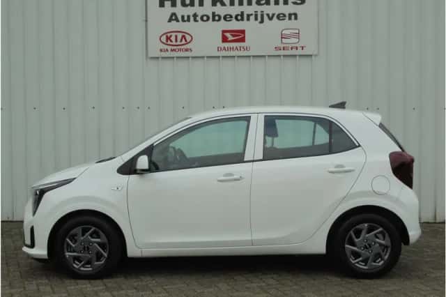 Kia Picanto (2024) thumbnail 4