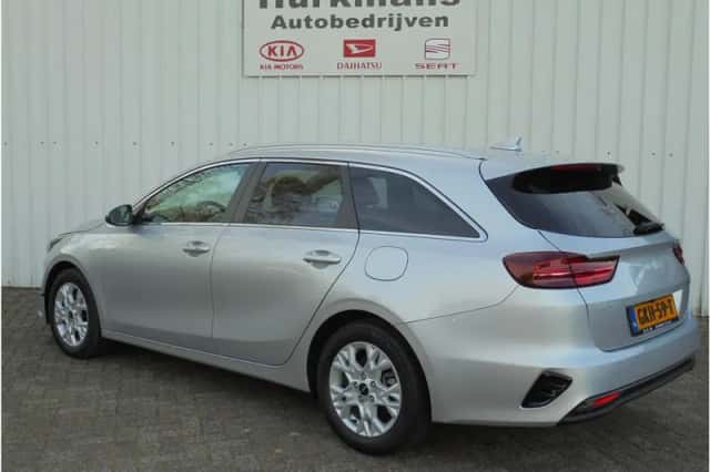Kia Ceed (2024) thumbnail 6