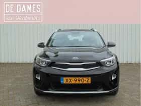 Kia Stonic (2019) thumbnail 2