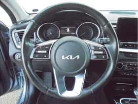 Kia Ceed (2023) thumbnail 23