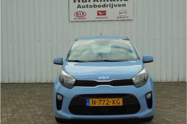 Kia Picanto (2022) thumbnail 2