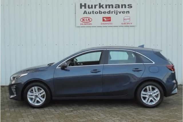 Kia Ceed (2020) thumbnail 4